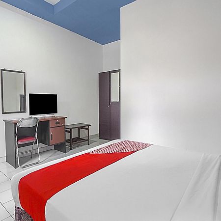 Oyo Life 90589 Palem Garden Hotel Tulungagung Exterior foto