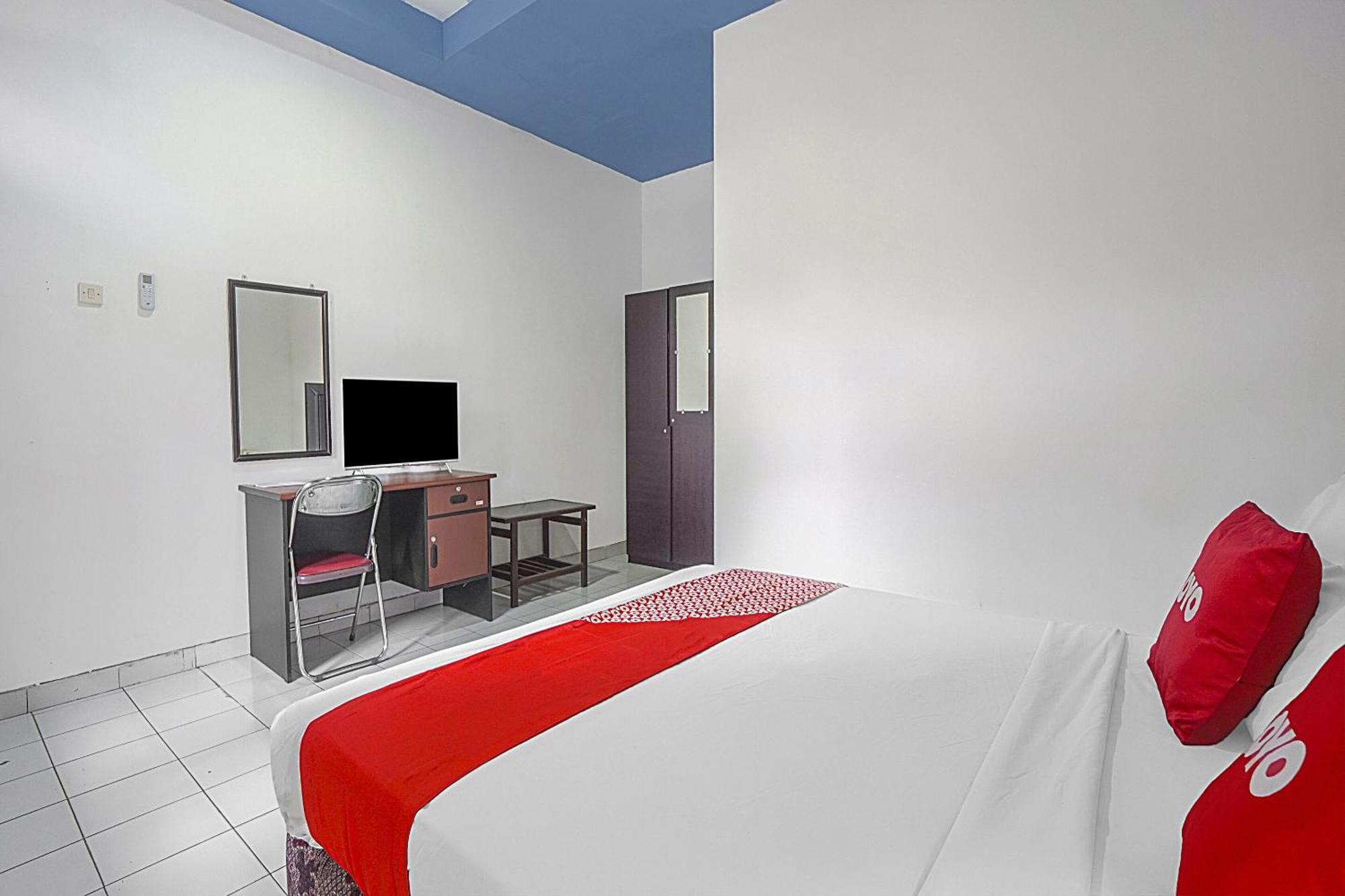 Oyo Life 90589 Palem Garden Hotel Tulungagung Exterior foto