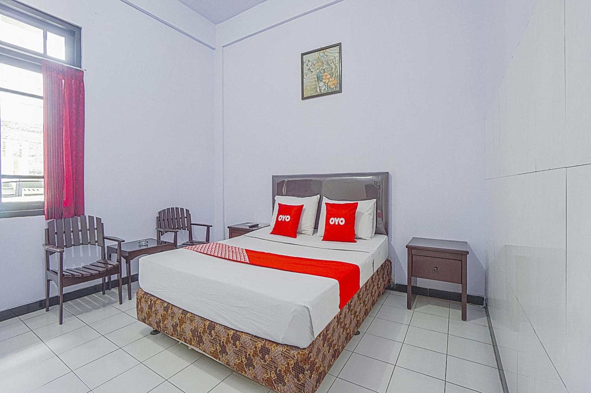 Oyo Life 90589 Palem Garden Hotel Tulungagung Exterior foto