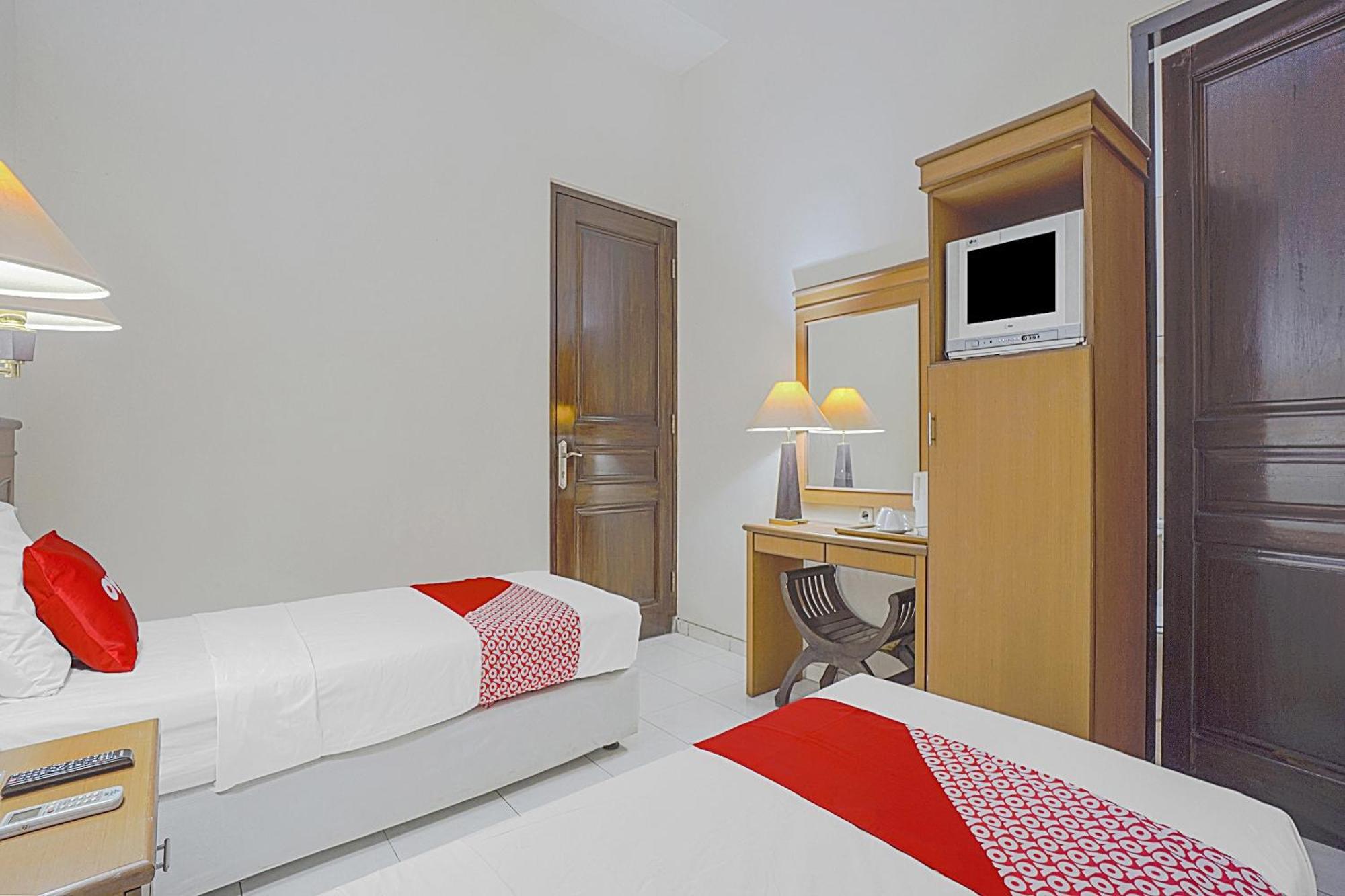 Oyo Life 90589 Palem Garden Hotel Tulungagung Exterior foto