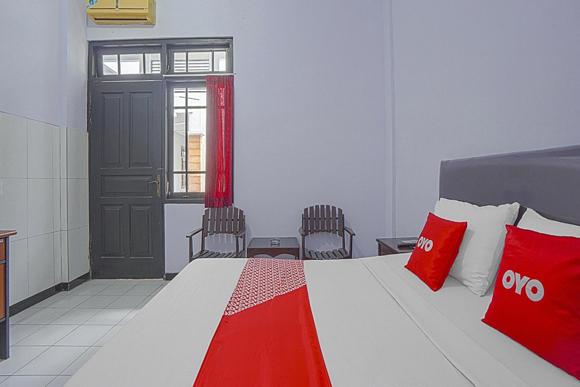 Oyo Life 90589 Palem Garden Hotel Tulungagung Exterior foto